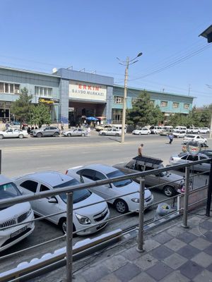На против эркин савдо.Аренда. 94 кв.