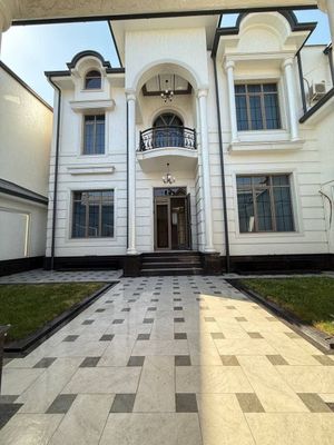 Продается Евро дом на Циалковском