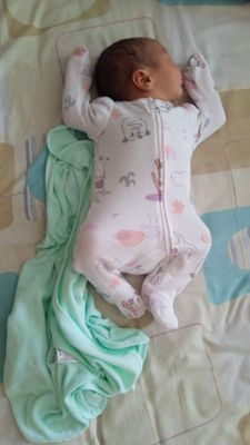 Bodiycha sotladi yangi tuglgan chaqaloq ushun bos