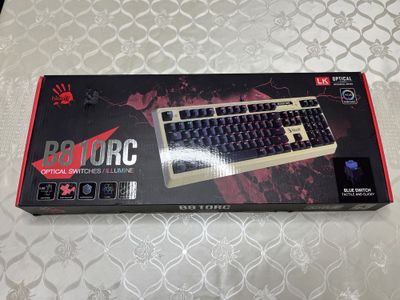 Игровая клавиатура Bloody RGB