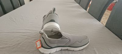 Skechers Kinetix 45,42 razmer