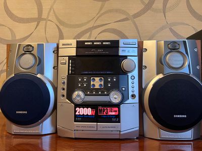 MP3-CD, CD и CD-RW, функция Power Surround