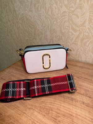 Сумка Marc Jacobs — бело-красно-голубая, стильная
