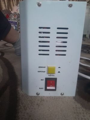 Стабилизатор напряжения Akfa PC-THR 1500 VA