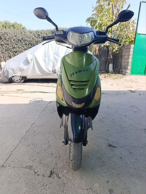 Продается скутер джейран 49 куб