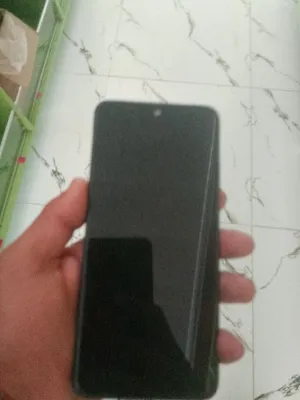 ekrani singan  alishmagan redmi not 11 kelishamiz