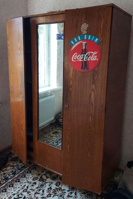 Советский мустахкам Шифоньер сотилади.