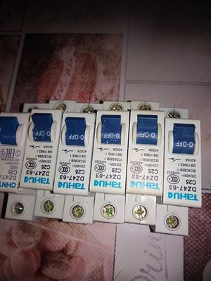 Продам электроавтоматы на 25 ампер