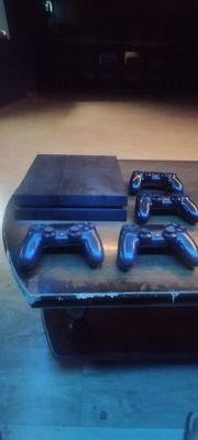 Ps4 sotiladi tayyor oyinlari bilan