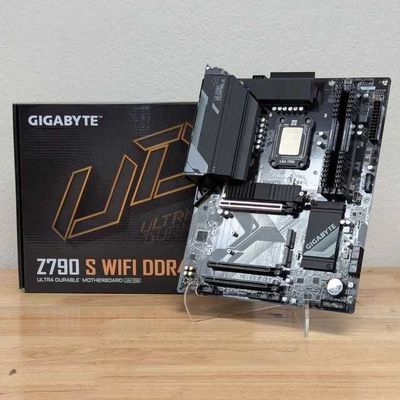 Gigabyte Z790 S DDR4 — материнская плата с рамкой от thermalright