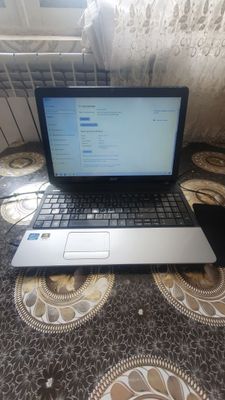 Noutbook Acer sotiladi holati yaxshi