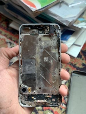 iPhone 4s Zapchastga Sotiladi