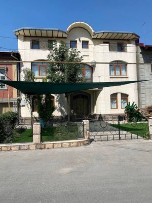 Дом участок 3,4 соток Чиланзарский район
