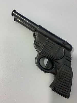 Железный советский игрушка пистолет.