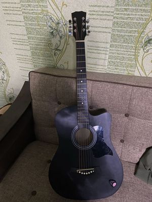 Gitara hali yangi aybi yoq ideal