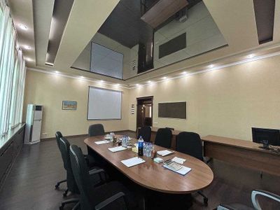 Евродом под ОФИС с Мебелью 4,5 сот 7 комнат Шота Руставели Саламатина