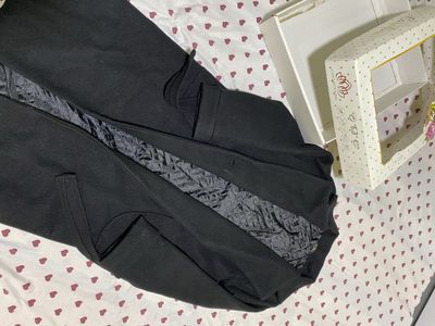 Qalin qishki palto yangi 1mata kiyilgan