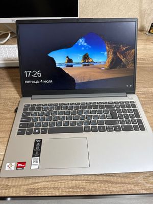 Ноутбук Lenovo офисный