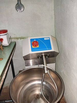 Xamir qoradigan xolati yangi