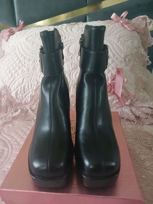 Женские сапоги