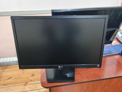 Продам монитор LG 23" модель E2342T