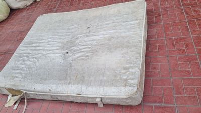 Eski matras bepul