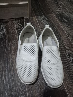 Продаются женские макасины