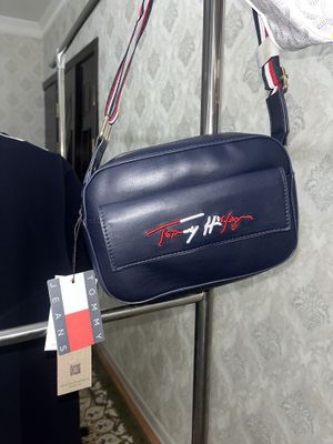 TOMMY, GOYARD v nalichi