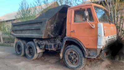 Kamaz 5511 zavodskoy Samosval sotiladi. Manzil: Beruniy tumani.