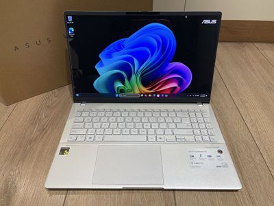 Asus Vivobook S15 S5507Q Snapdragon X Elite