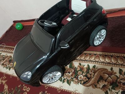 Продается детская электронная автомобиль