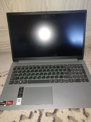 Ноутбук Lenova IdeaPad 2024 RYZEN 5 7520U 2.8GB