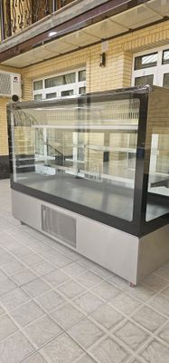 Холодильная витрина