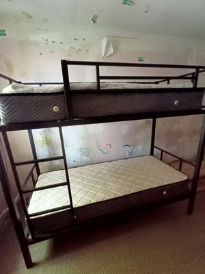 Продам двухэтажную кровать.