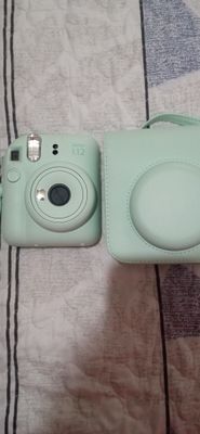 Instax mini 12 sotiladi