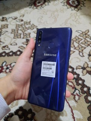 Samsung A20 sotiladi