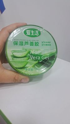 Aloe Vera geli yuzni quyoshdan saqlaydi.