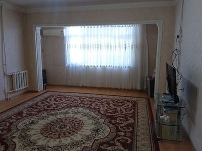 Чилонзор метро ёнида кизларга шерикликга квартира
