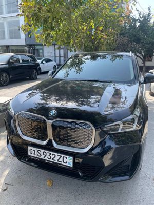 Bmw IX1 ponkiy tok