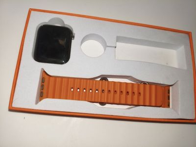 Smartwatch h8 sotiladi