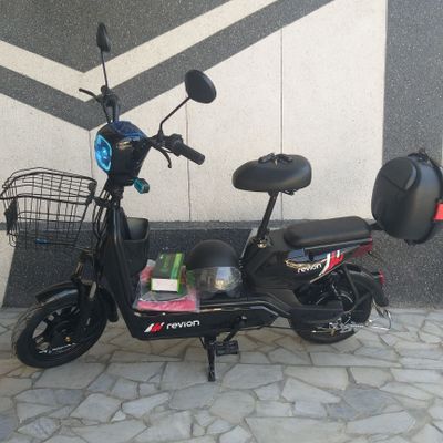 Yangi Elektro skuter sotiladi