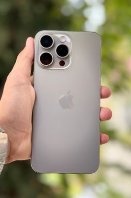 iPhone 15 Pro Max 256 GB IDEAL