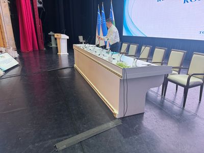 PRIZUMNI STOL VA STUL ARENDAGA