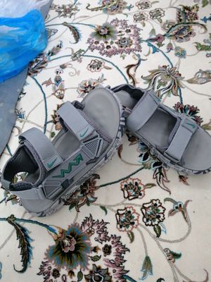 37 razmer 36 ga keladi 100000 сом