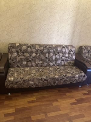 Продаются диван и 2 кресла