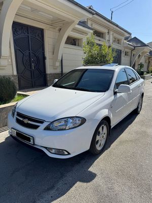Jentra Avtomat 2023 Luk ABS bor