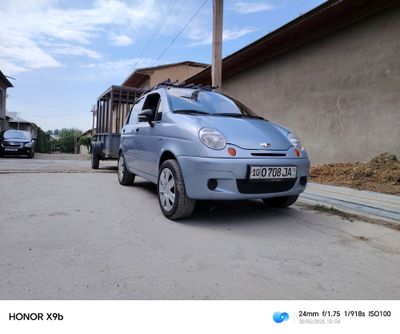 Bir qo'l matiz  preseb Siz