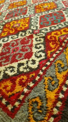 Продаю узбекский шерстяной ковёр ручной работы