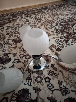 продам новую люстру