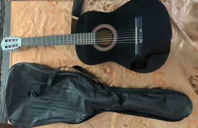 Classic Gitara Kabat srochna sotiladi!! Kelishamiz